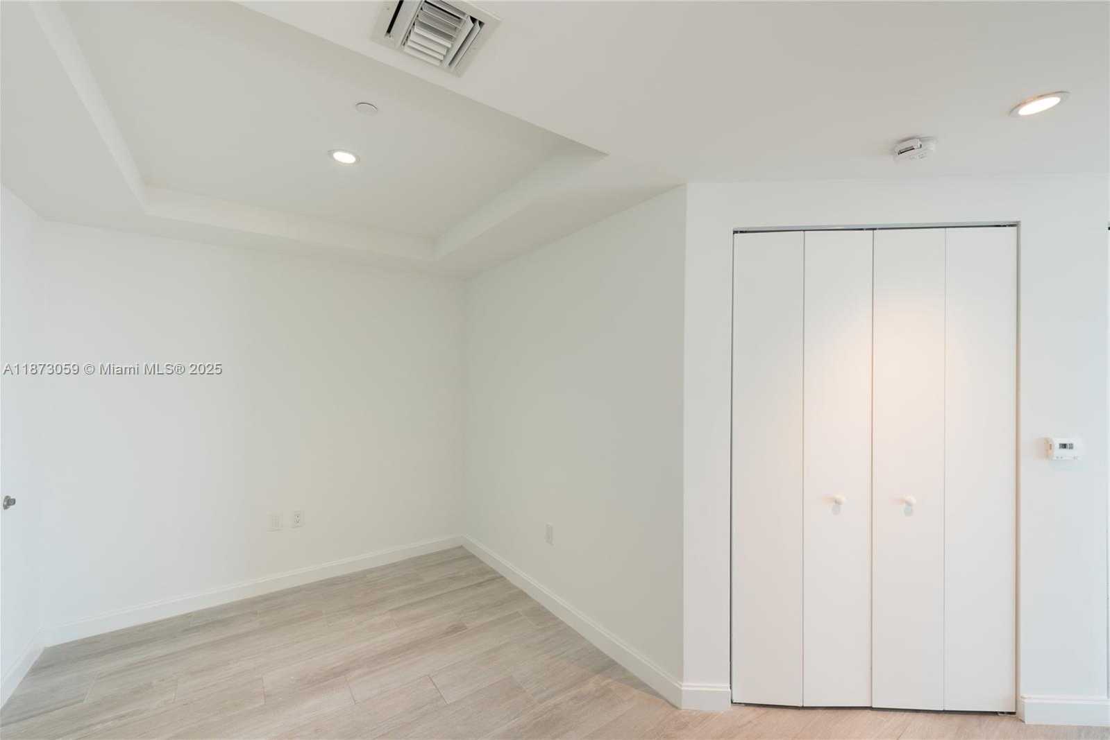 Small Image of 45 SOUTH WEST 9TH ST #3606, Miami Number 12