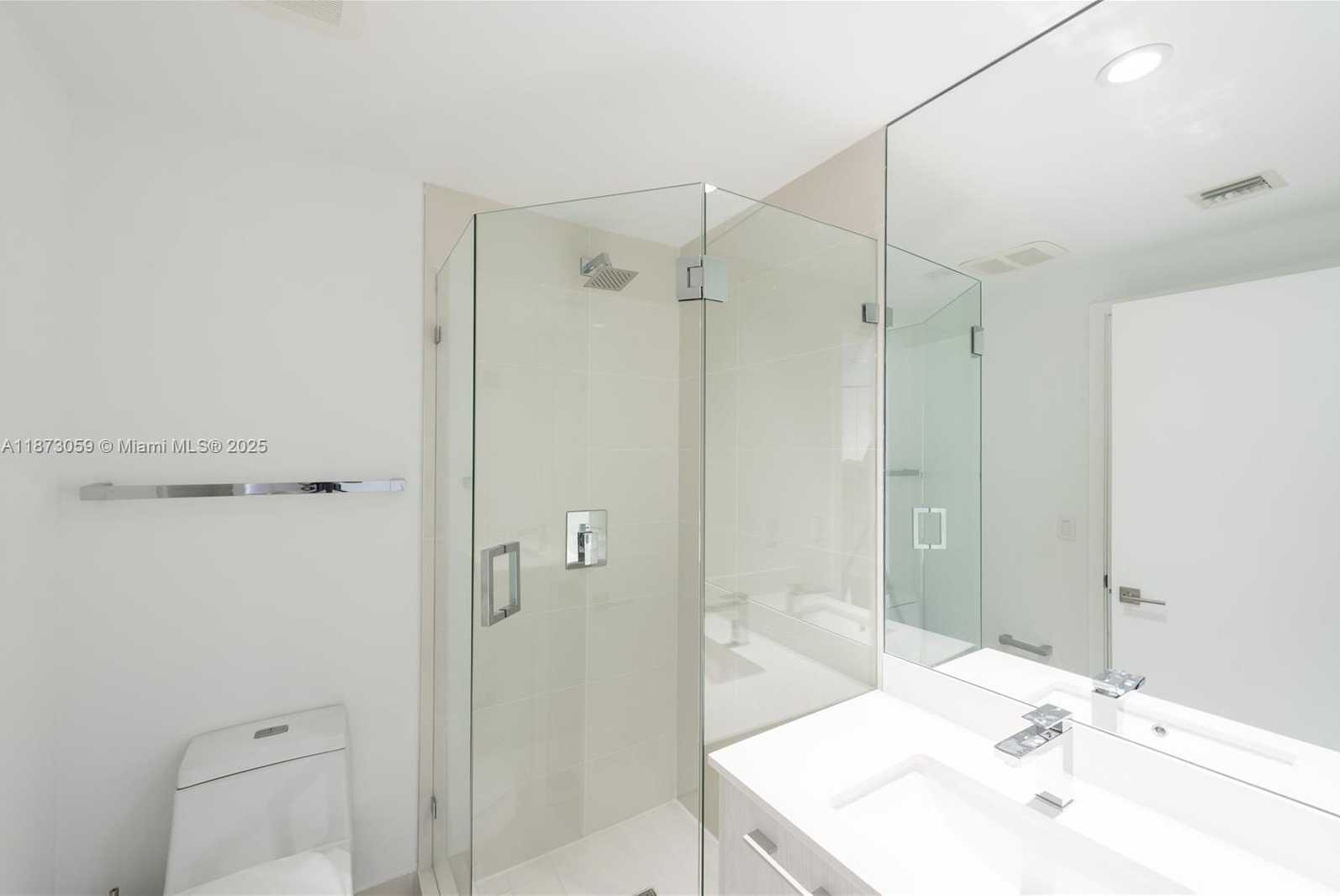 Small Image of 45 SOUTH WEST 9TH ST #3606, Miami Number 22
