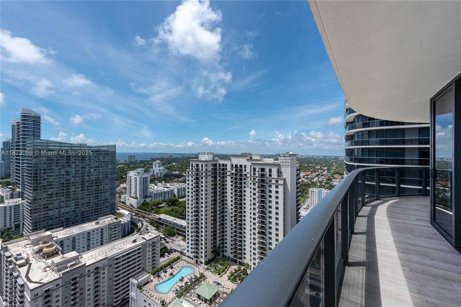 Small Image of 45 SOUTH WEST 9TH ST #3606, Miami Number 39