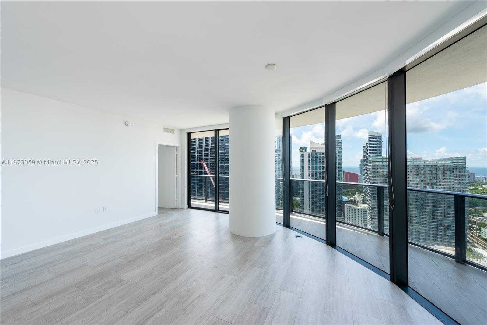 Small Image of 45 SOUTH WEST 9TH ST #3606, Miami Number 6