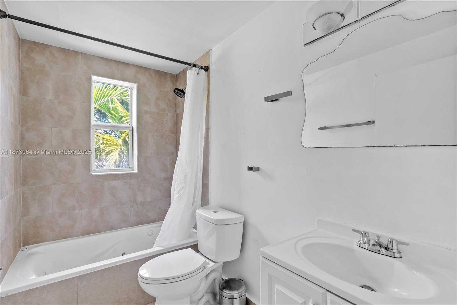 Small Image of 1542 DREXEL AVE #306, Miami Beach Number 12