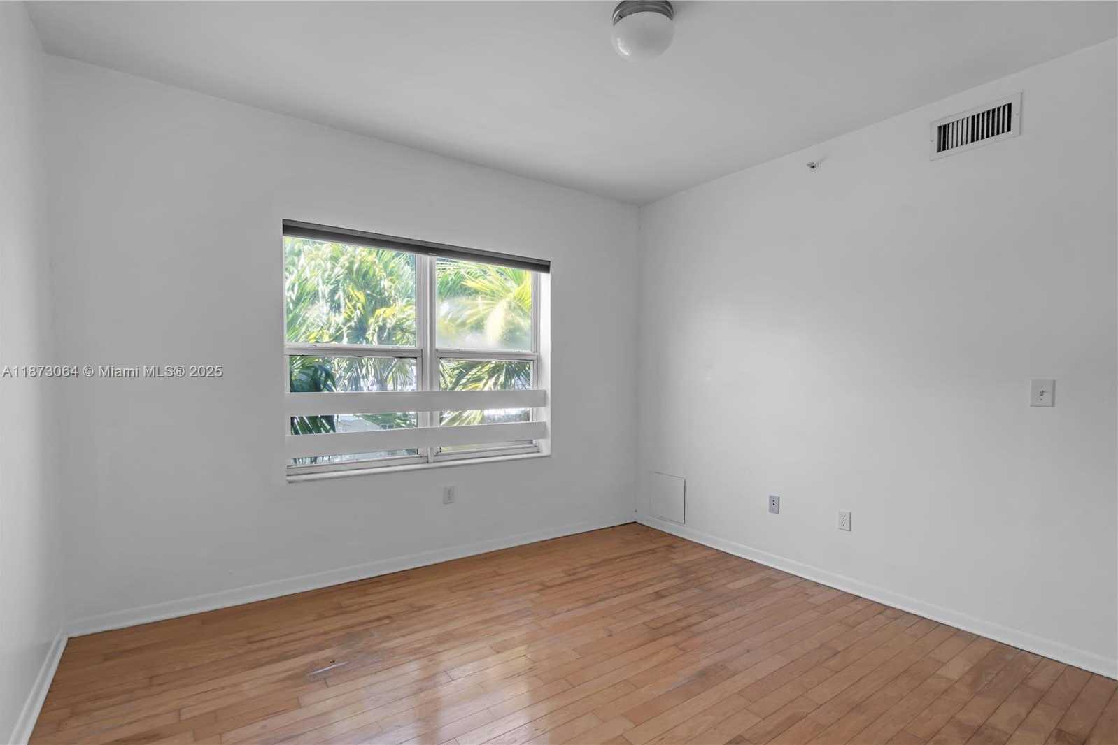 Small Image of 1542 DREXEL AVE #306, Miami Beach Number 15
