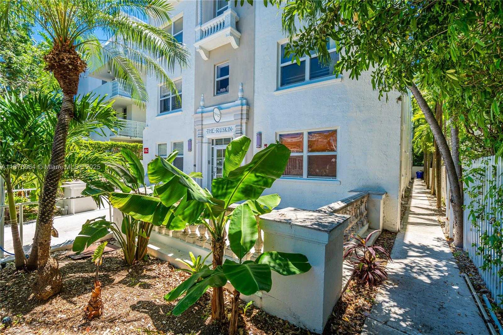 Small Image of 1542 DREXEL AVE #306, Miami Beach Number 4