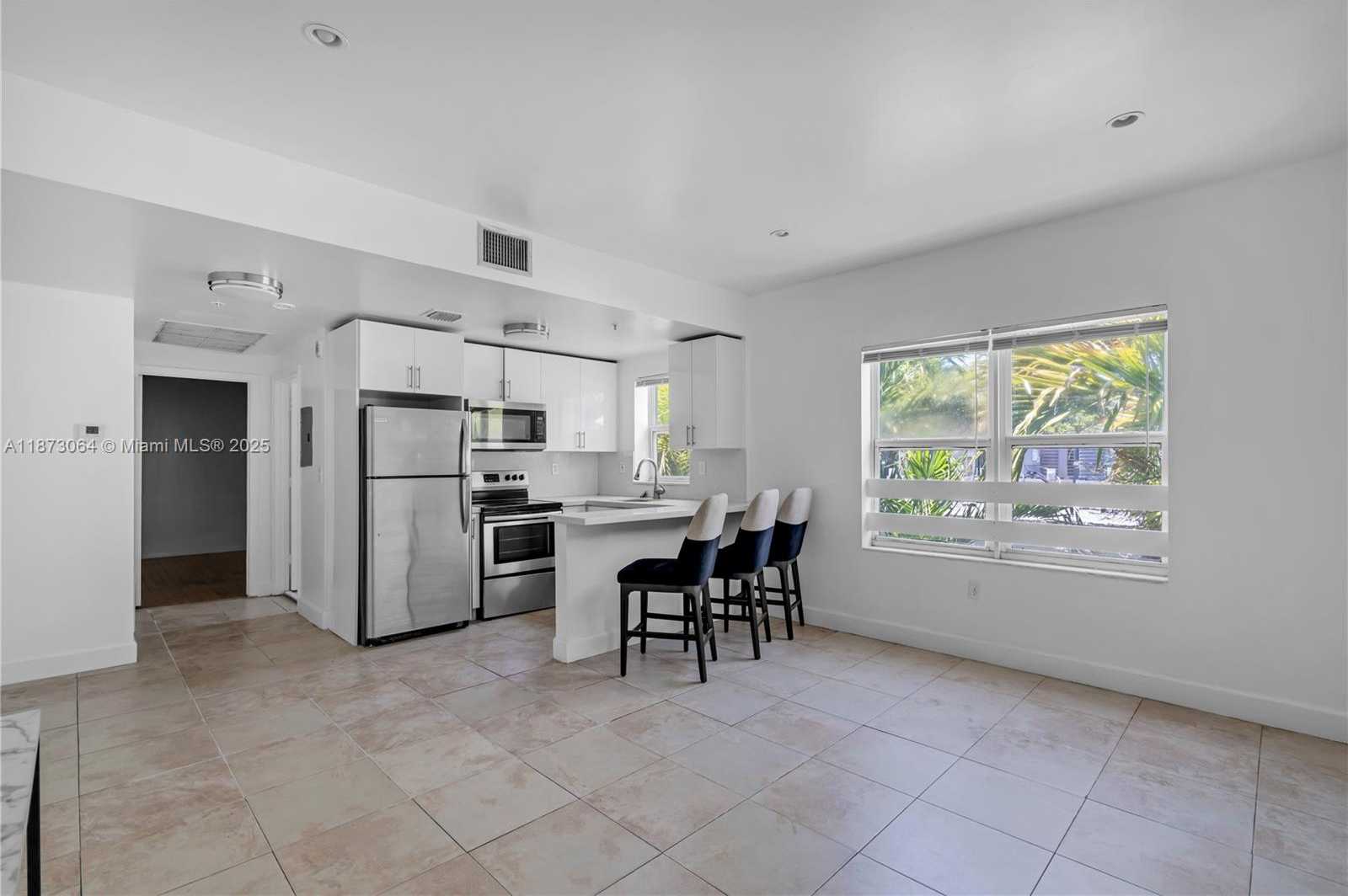 Small Image of 1542 DREXEL AVE #306, Miami Beach Number 6