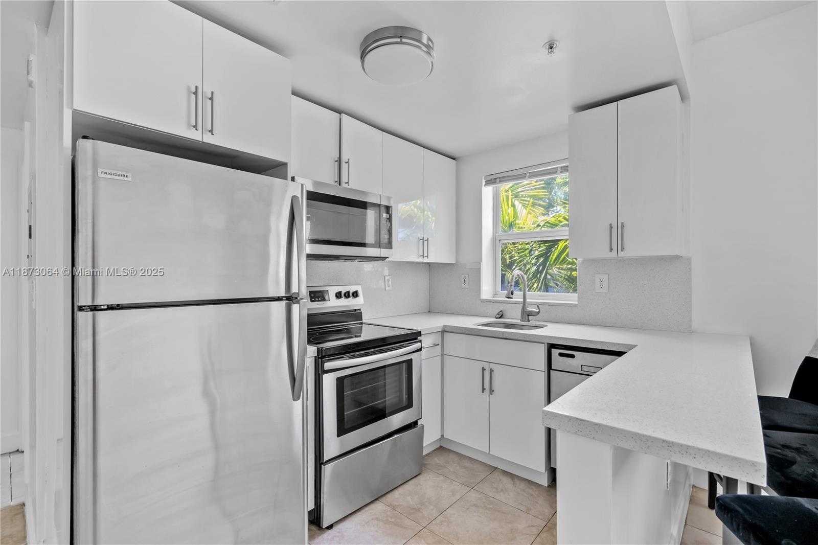 Small Image of 1542 DREXEL AVE #306, Miami Beach Number 8
