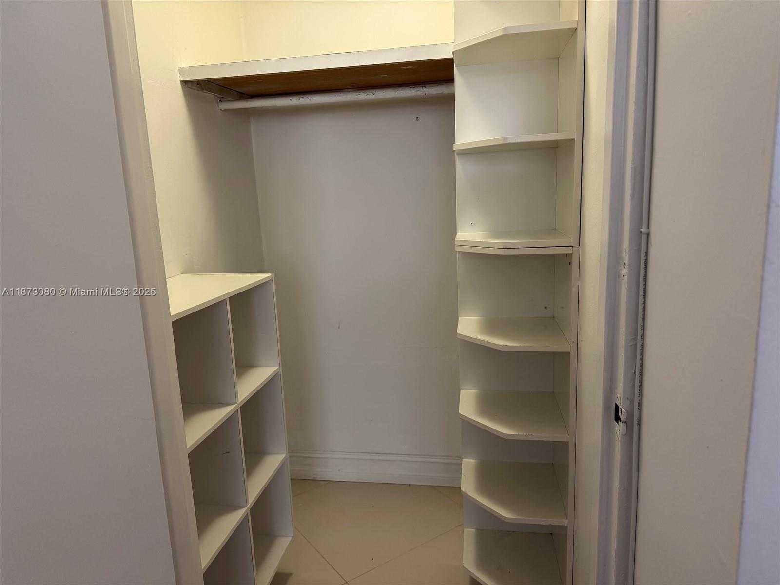 Small Image of 999 BRICKELL BAY DR #1109, Miami Number 10