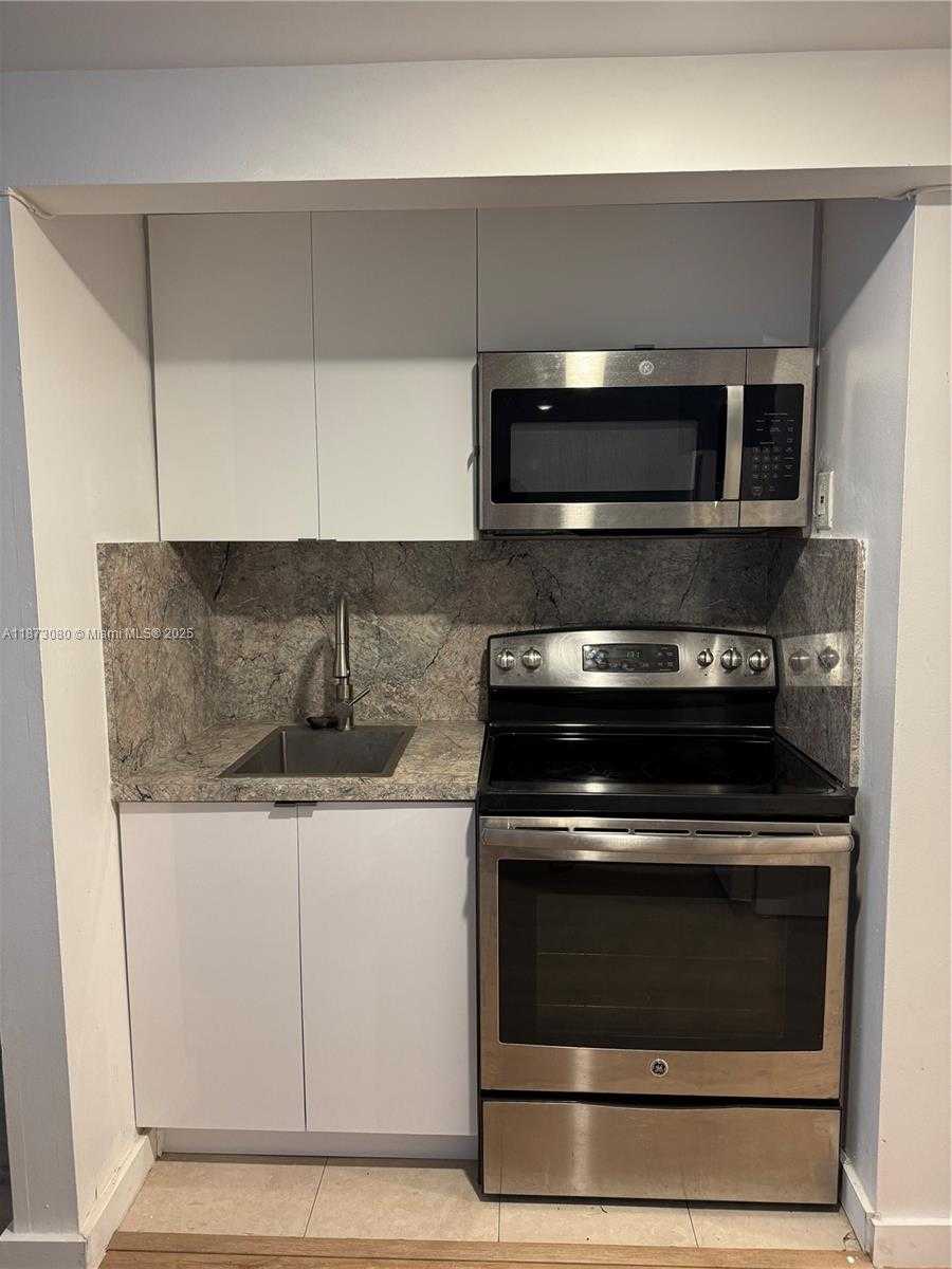 Small Image of 999 BRICKELL BAY DR #1109, Miami Number 7