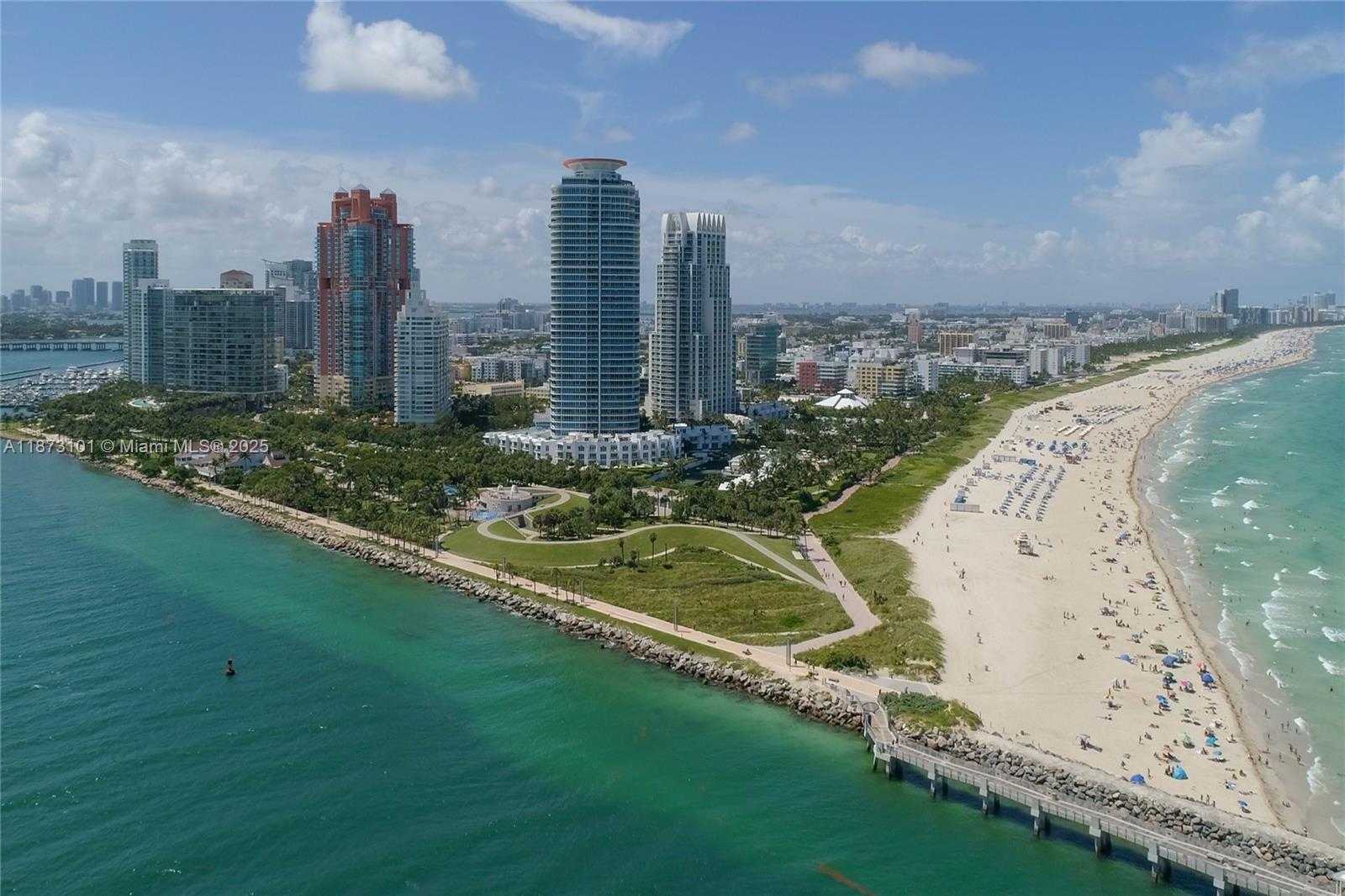 Small Image of 100 SOUTH POINTE DR #3105, Miami Beach Number 29