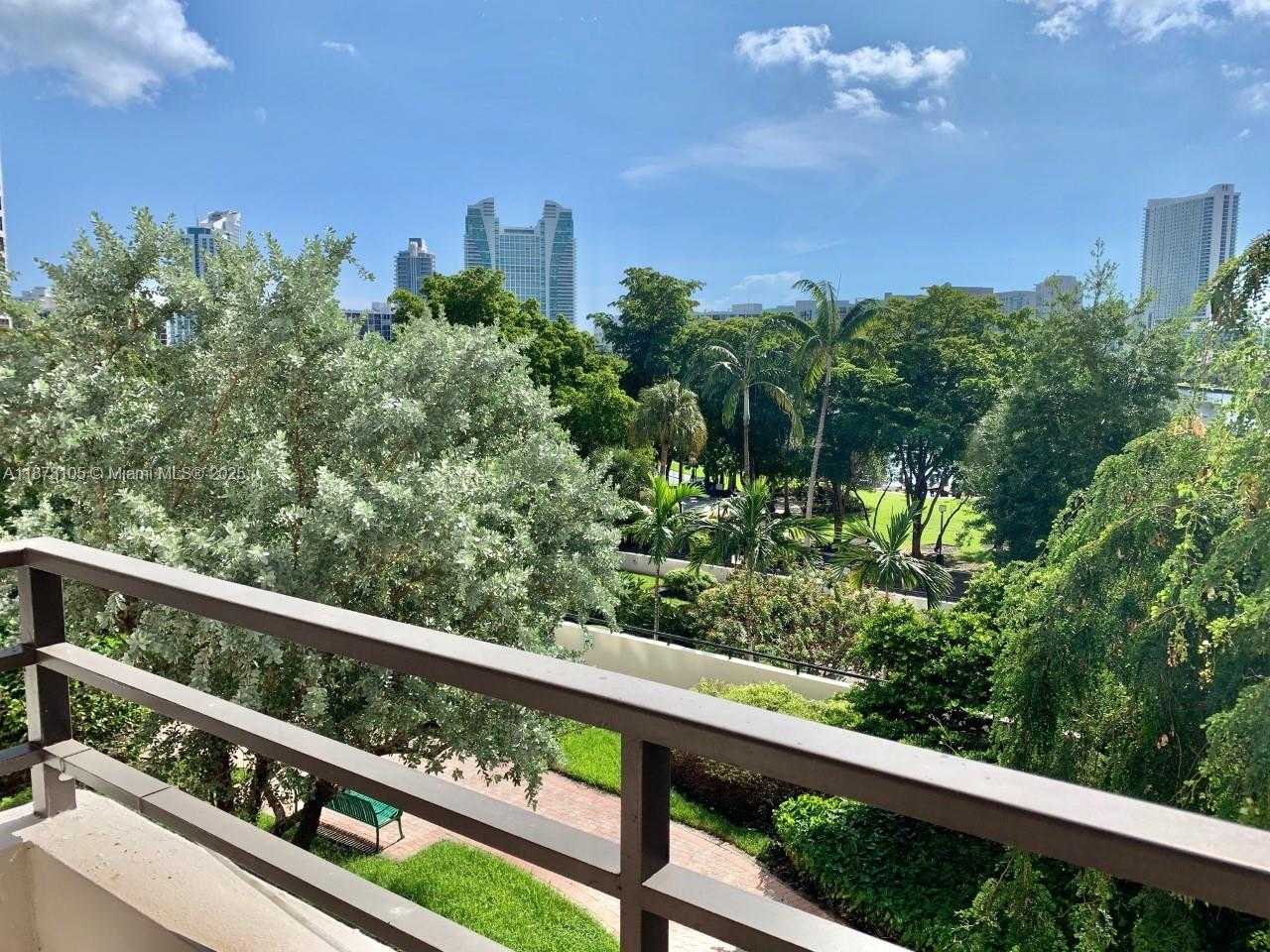 Small Image of 500 THREE ISLANDS BLVD #102, Hallandale Beach Number 15