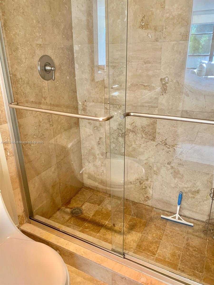 Small Image of 500 THREE ISLANDS BLVD #102, Hallandale Beach Number 24