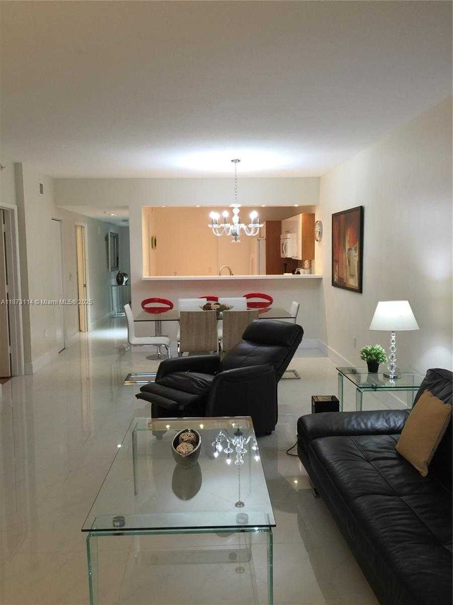 Small Image of 18100 NORTH BAY RD #809, Sunny Isles Beach Number 6