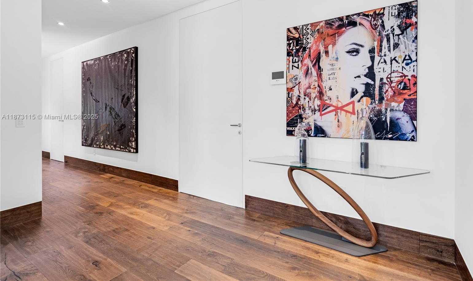 Small Image of 3009 PINE TREE DR, Miami Beach Number 35