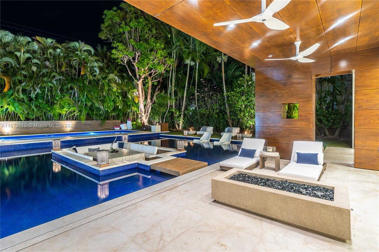 Small Image of 3009 PINE TREE DR, Miami Beach Number 82