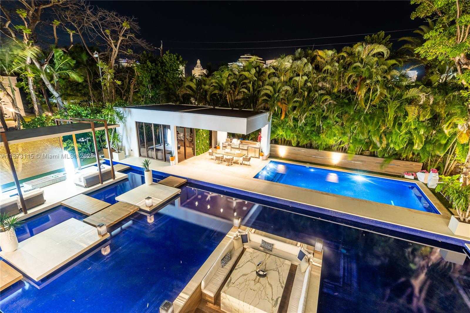Small Image of 3009 PINE TREE DR, Miami Beach Number 96