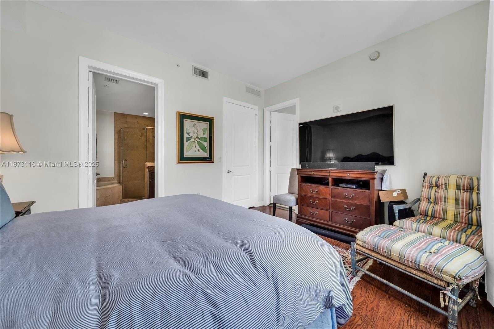 Small Image of 1607 PONCE DE LEON BLVD #10C, Coral Gables Number 10