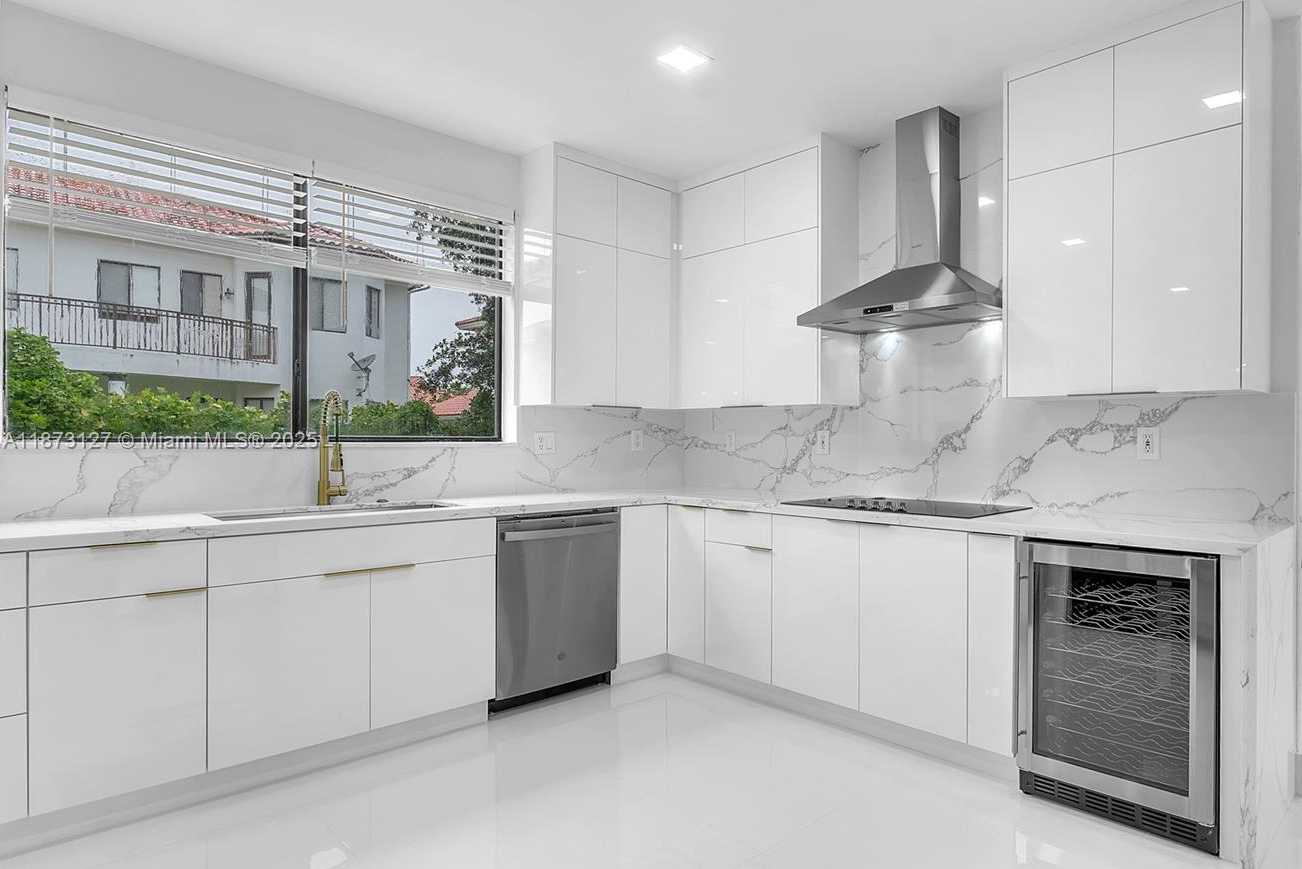 Small Image of 7545 SOUTH WEST 188TH LN, Cutler Bay Number 10