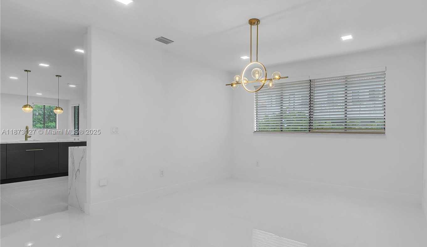 Small Image of 7545 SOUTH WEST 188TH LN, Cutler Bay Number 21