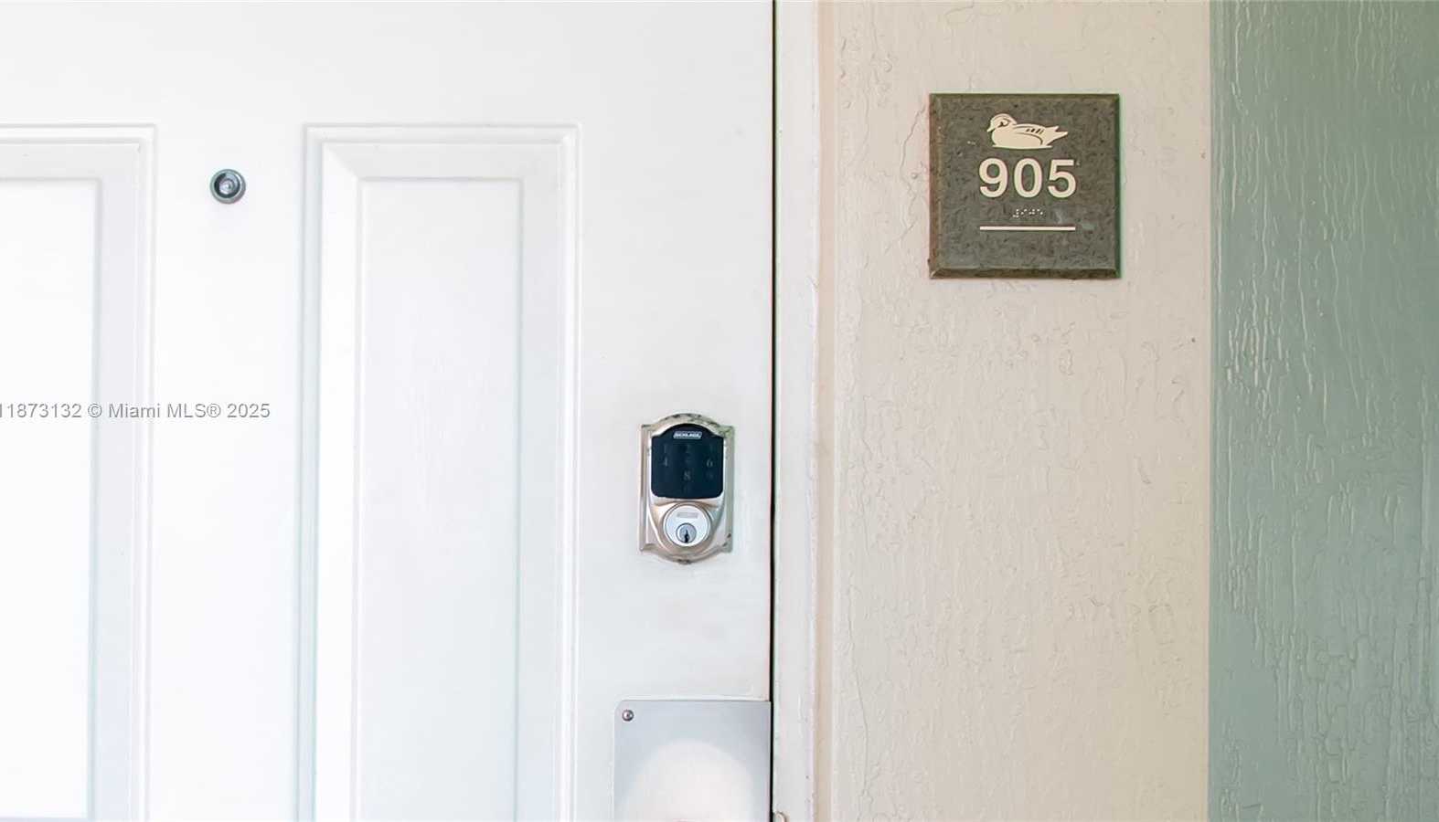 Small Image of 18100 NORTH BAY RD #905, Sunny Isles Beach Number 12