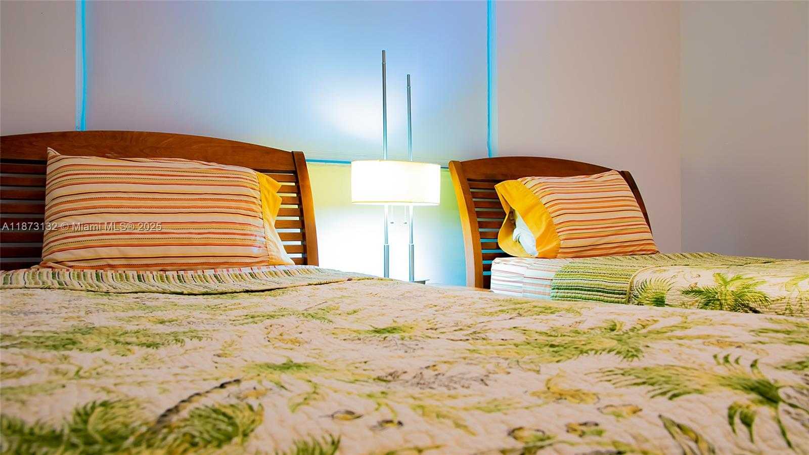 Small Image of 18100 NORTH BAY RD #905, Sunny Isles Beach Number 20