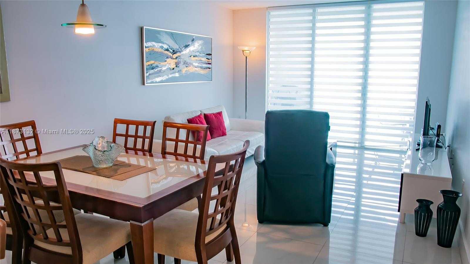 Small Image of 18100 NORTH BAY RD #905, Sunny Isles Beach Number 9