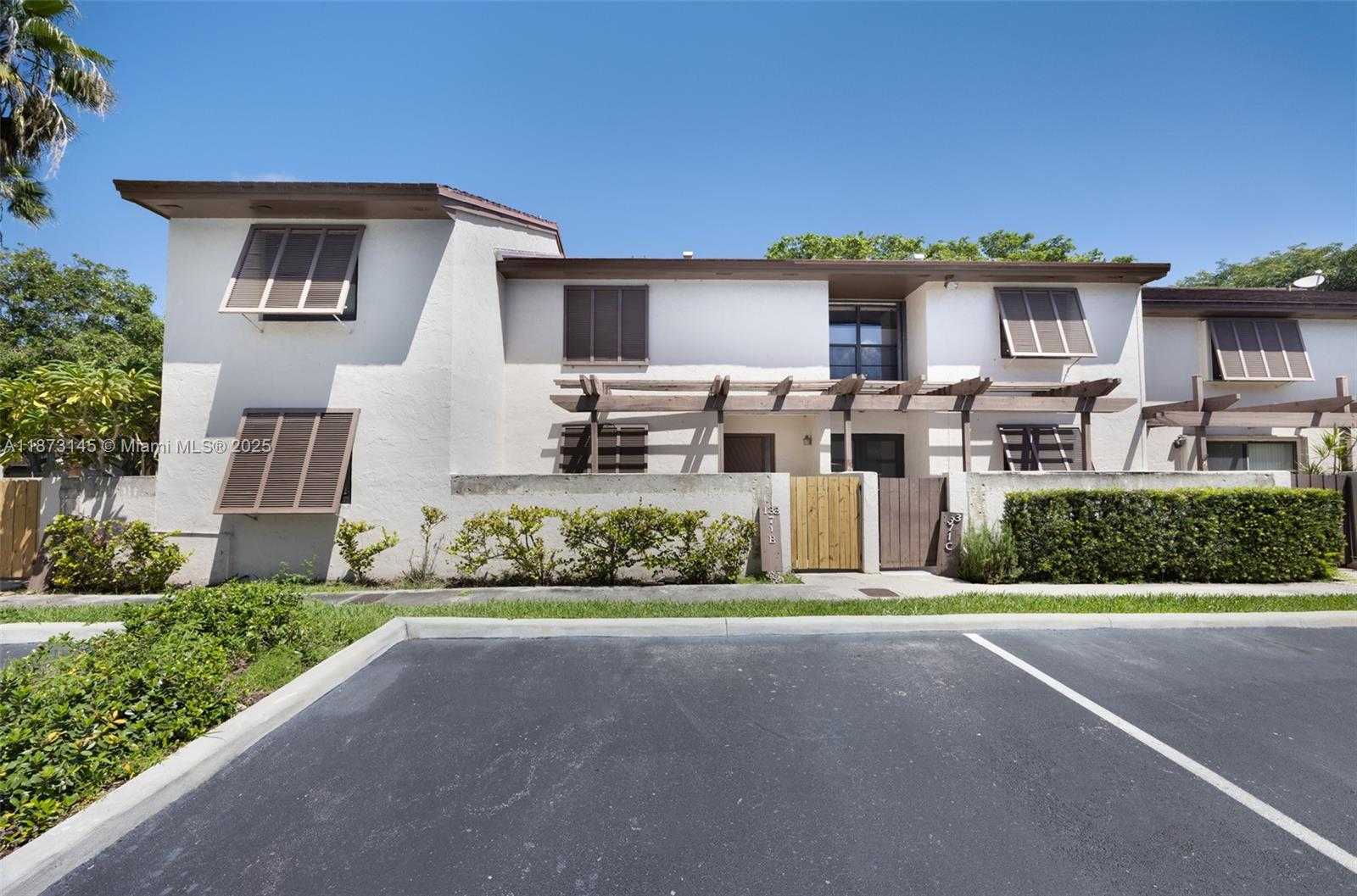 Small Image of 13371 SOUTH WEST 90TH TER #B, Miami Number 20