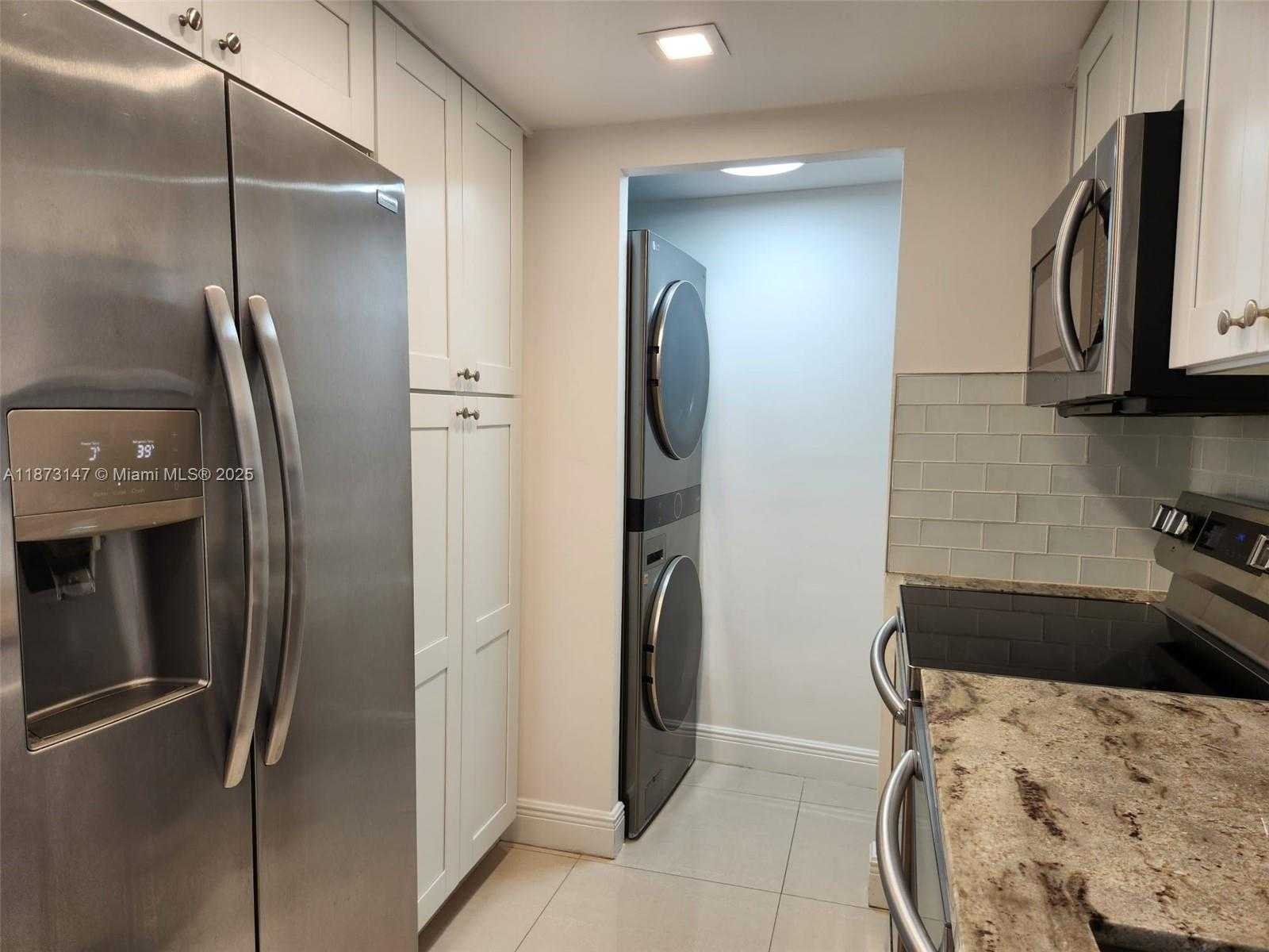 Small Image of 5201 ORDUNA DR #14, Coral Gables Number 6