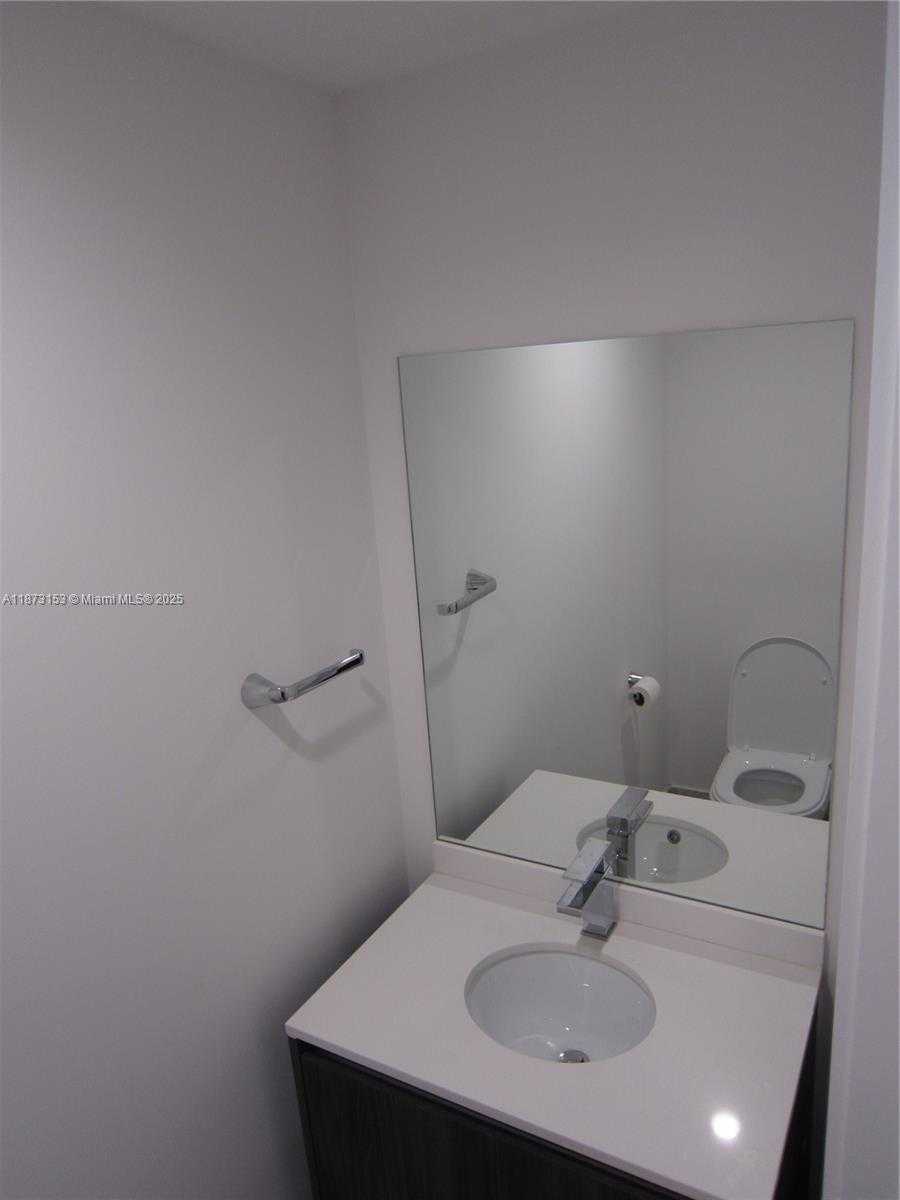 Small Image of 488 NORTH EAST 18TH ST #3404, Miami Number 24