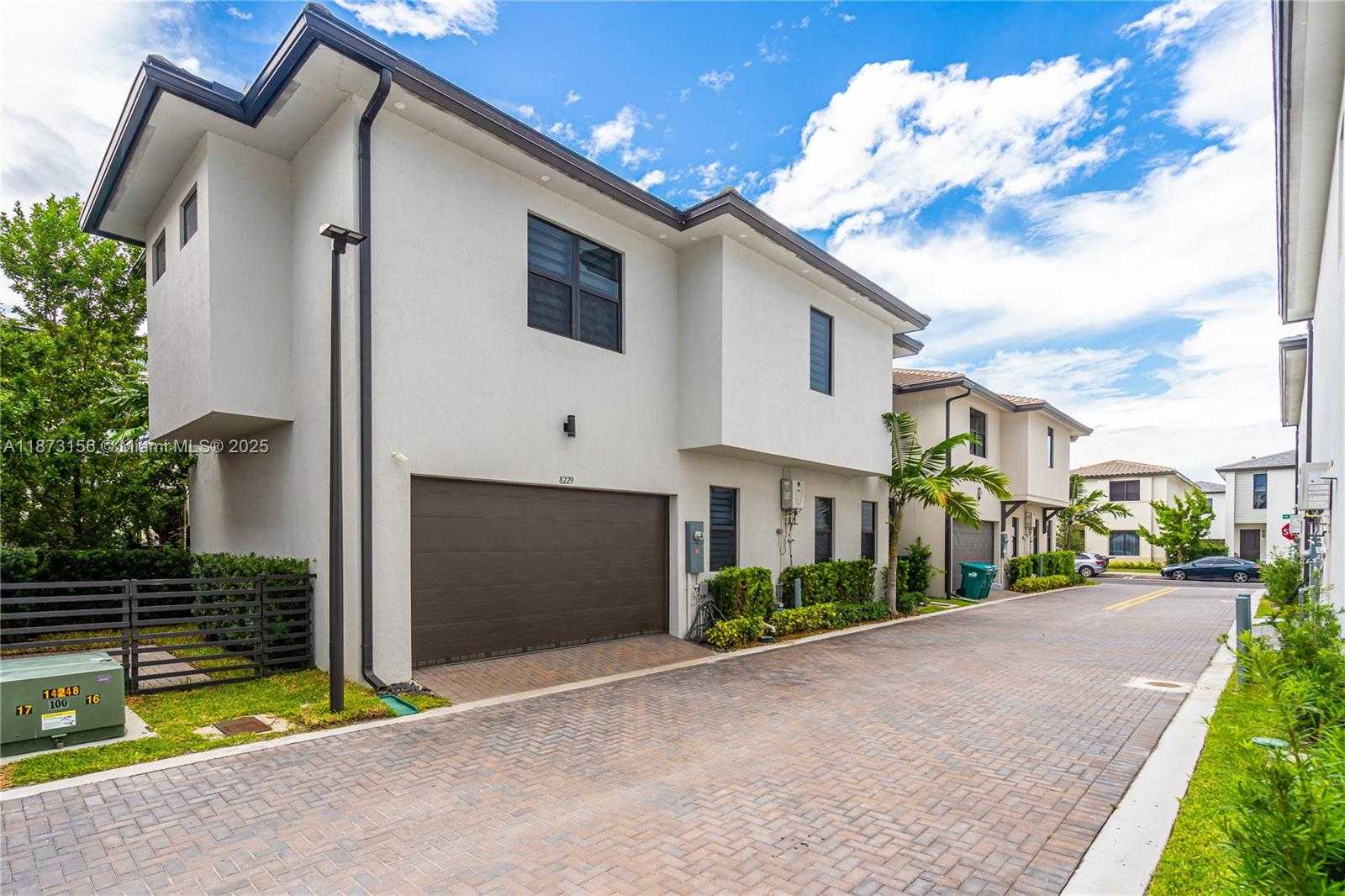 Small Image of 8229 NORTH WEST 44TH ST #., Doral Number 2