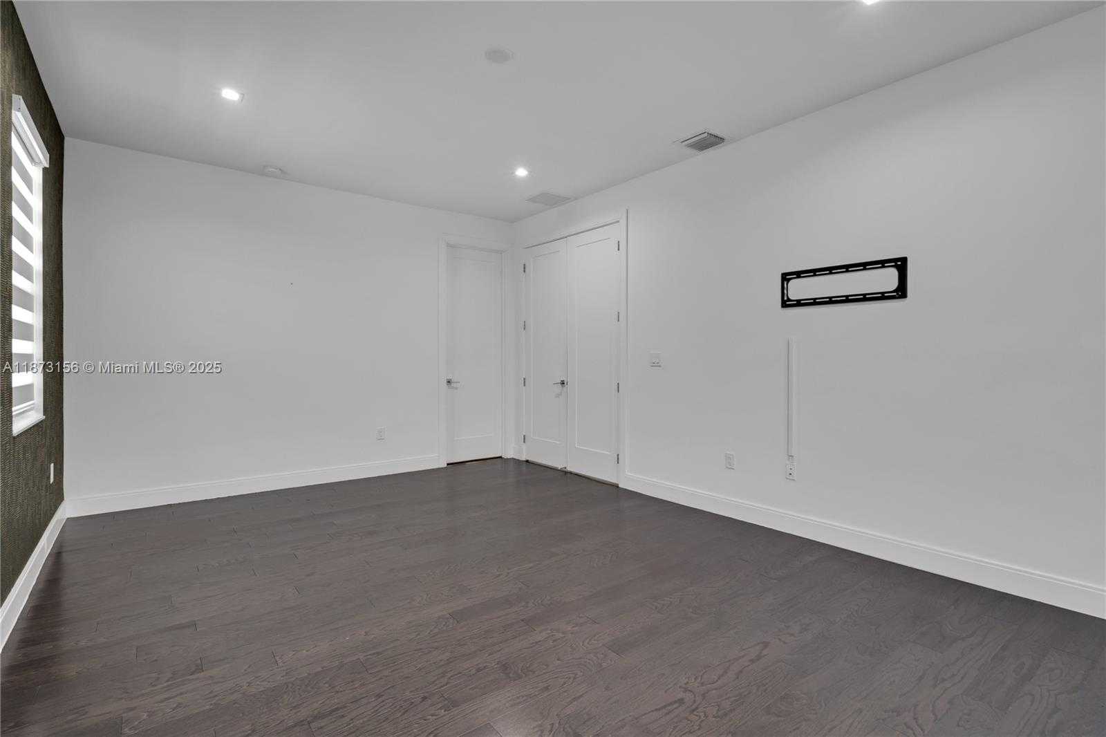 Small Image of 8229 NORTH WEST 44TH ST #., Doral Number 20