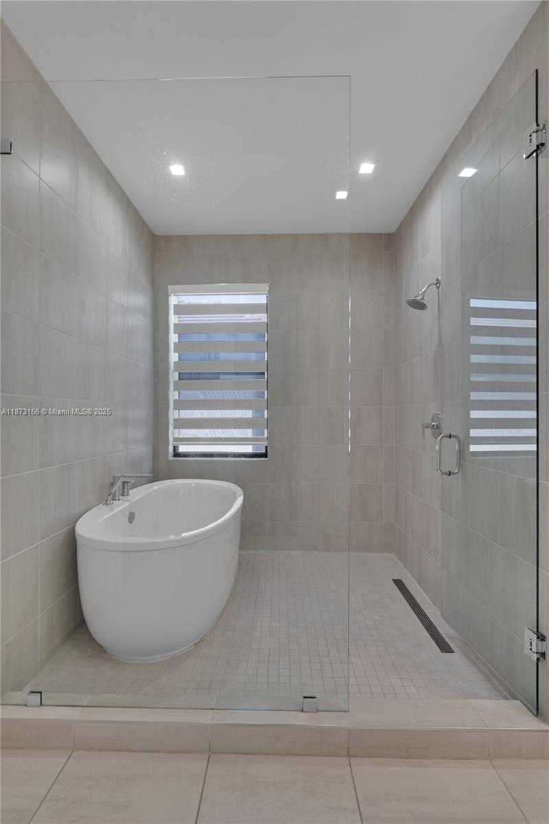 Small Image of 8229 NORTH WEST 44TH ST #., Doral Number 22