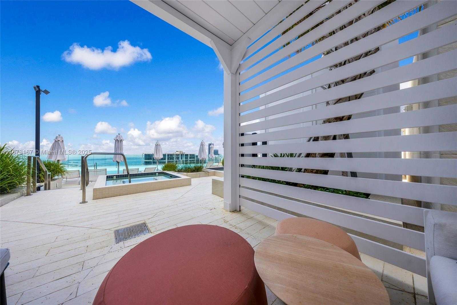 Small Image of 300 BISCAYNE BOULEVARD WAY #4108W, Miami Number 12