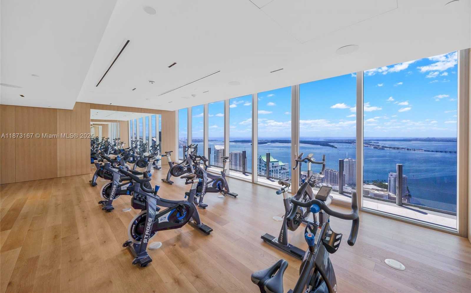 Small Image of 300 BISCAYNE BOULEVARD WAY #4108W, Miami Number 14