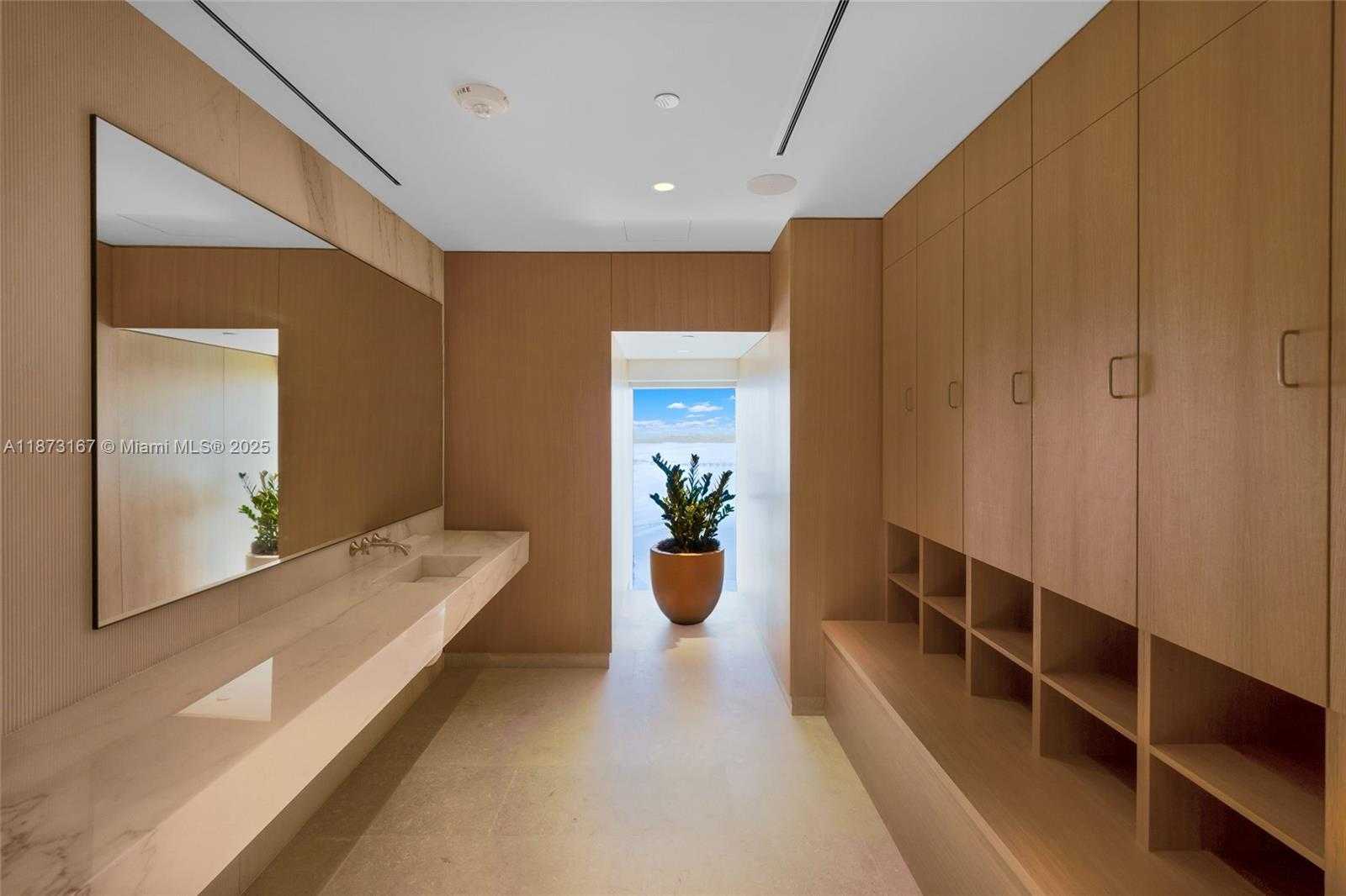 Small Image of 300 BISCAYNE BOULEVARD WAY #4108W, Miami Number 15