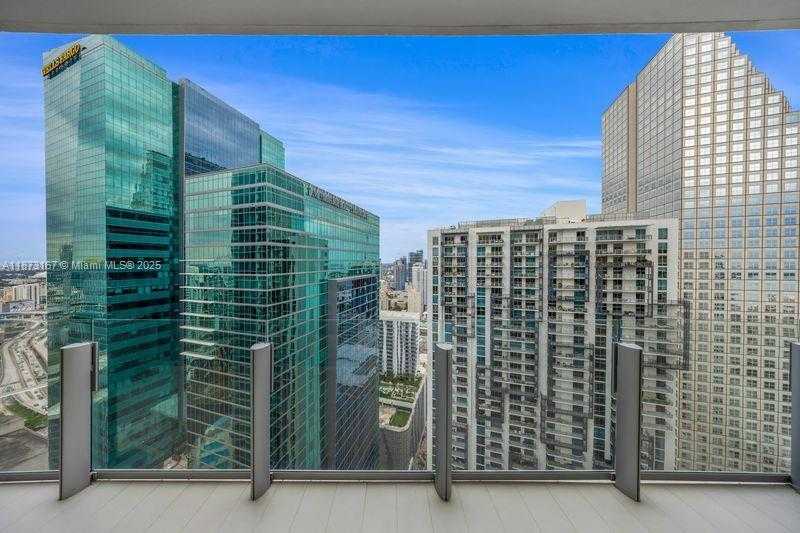 Small Image of 300 BISCAYNE BOULEVARD WAY #4108W, Miami Number 2