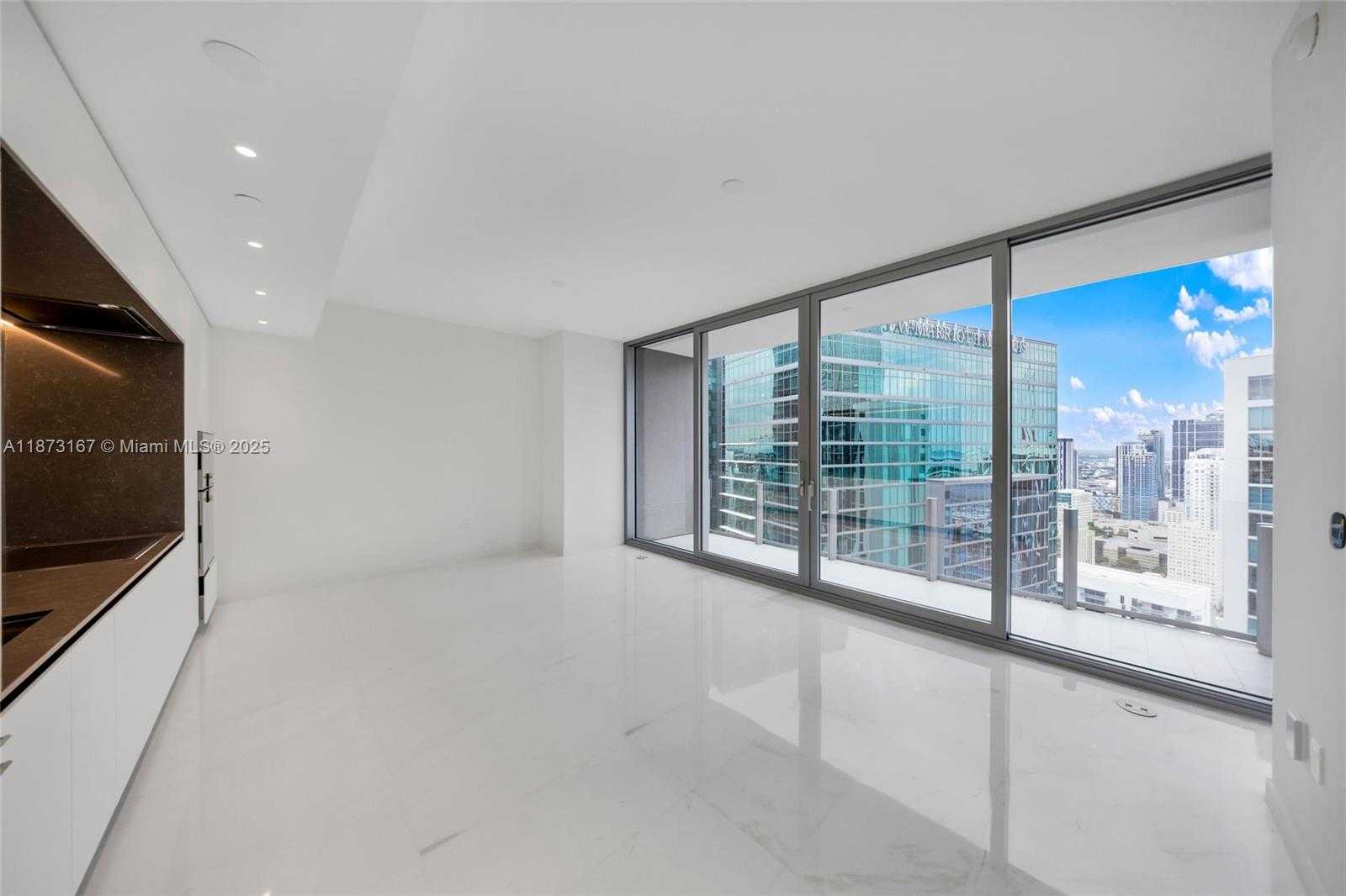 Small Image of 300 BISCAYNE BOULEVARD WAY #4108W, Miami Number 20