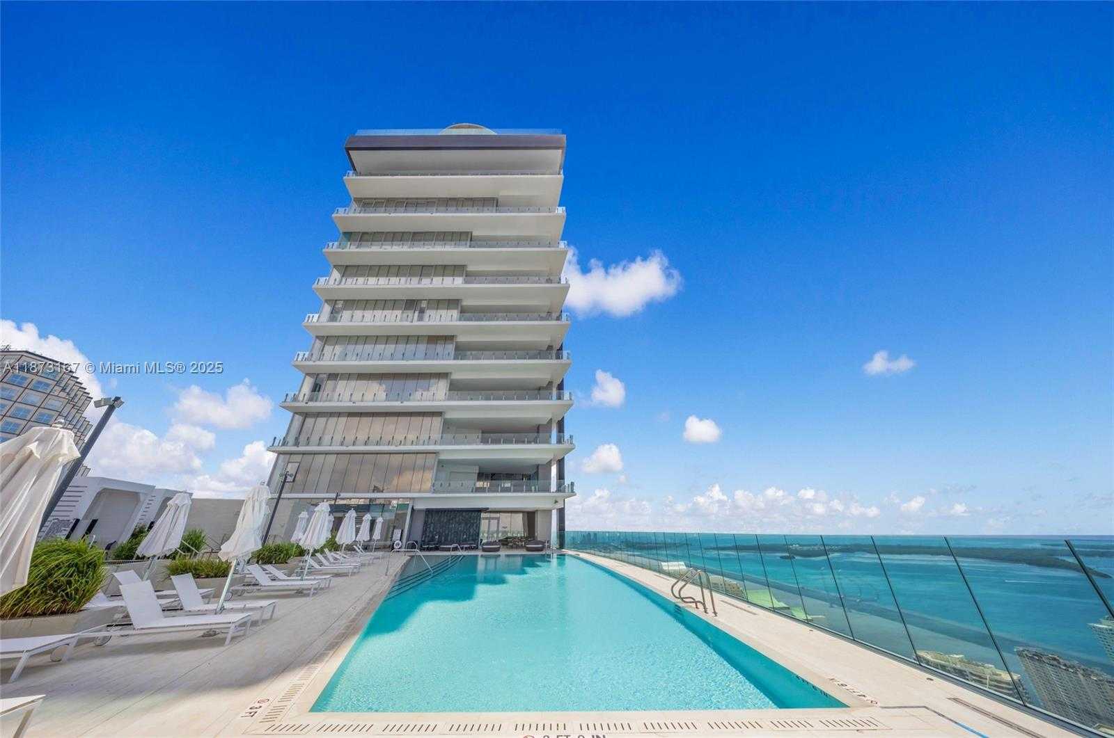 Small Image of 300 BISCAYNE BOULEVARD WAY #4108W, Miami Number 3