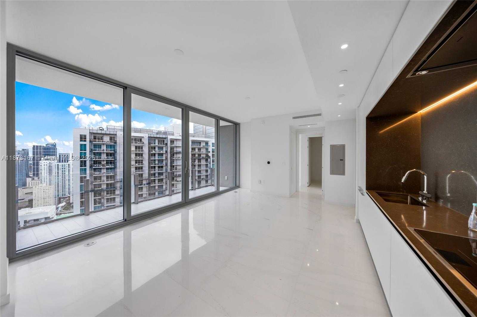Small Image of 300 BISCAYNE BOULEVARD WAY #4108W, Miami Number 30
