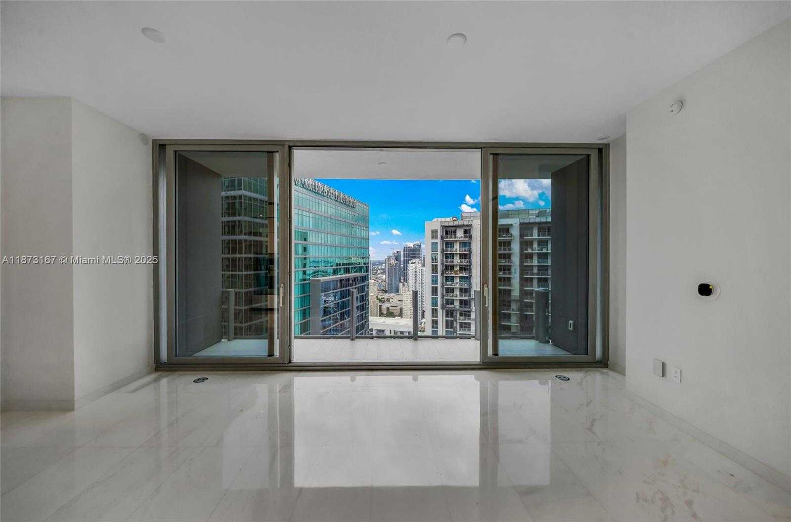 Small Image of 300 BISCAYNE BOULEVARD WAY #4108W, Miami Number 41