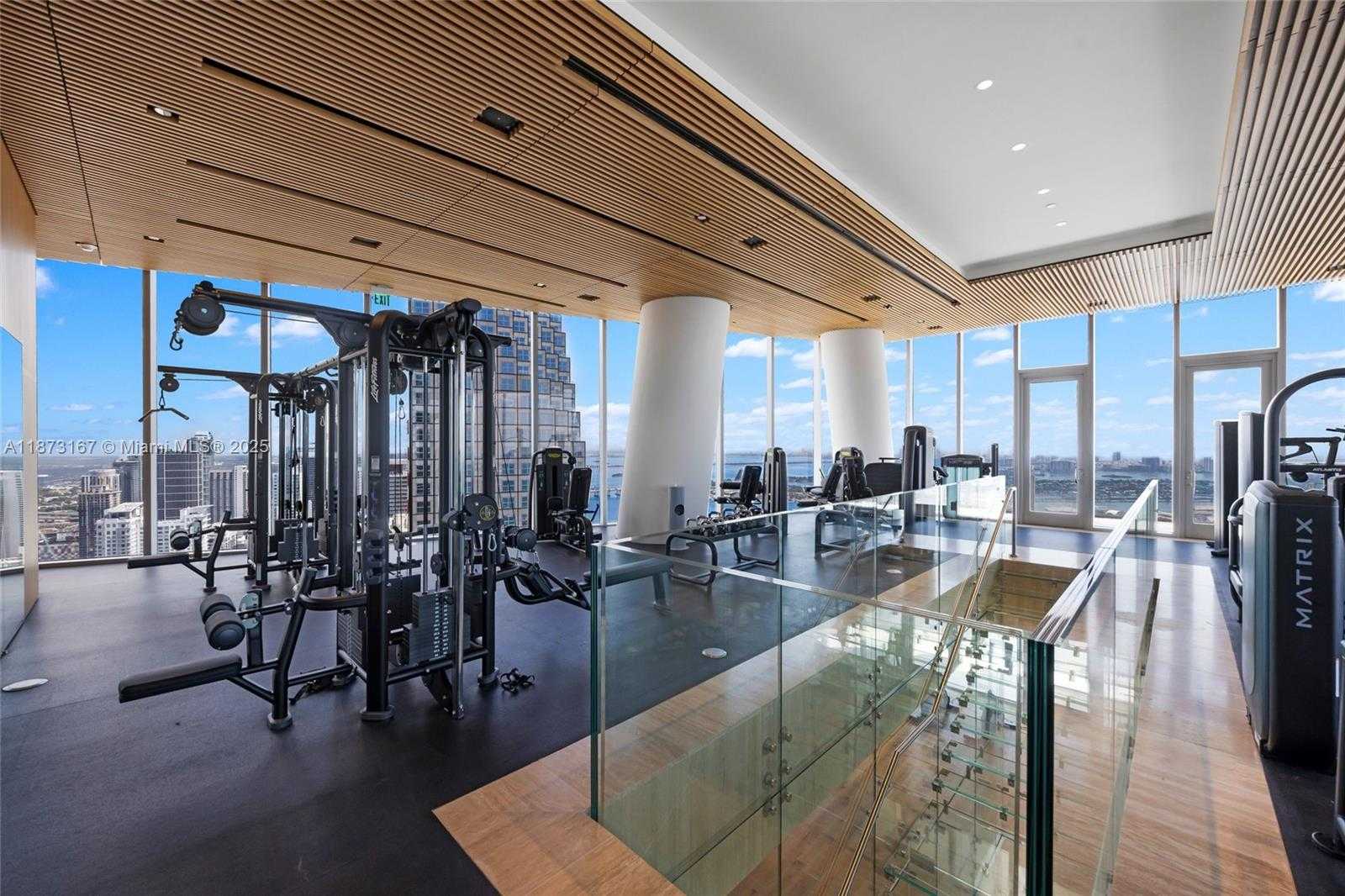 Small Image of 300 BISCAYNE BOULEVARD WAY #4108W, Miami Number 8