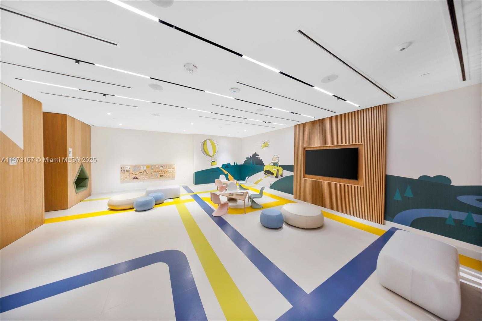 Small Image of 300 BISCAYNE BOULEVARD WAY #4108W, Miami Number 9