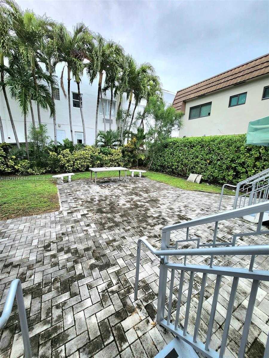 Small Image of 7936 HARDING AVE #6, Miami Beach Number 15