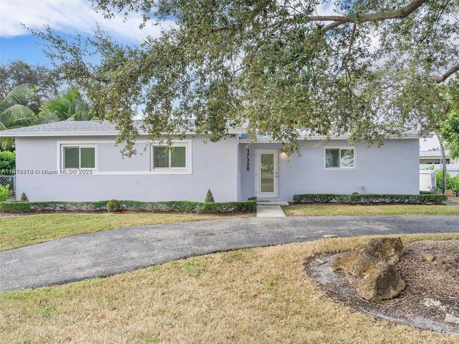 Small Image of 17320 NORTH WEST 80TH AVE, Hialeah Number 5