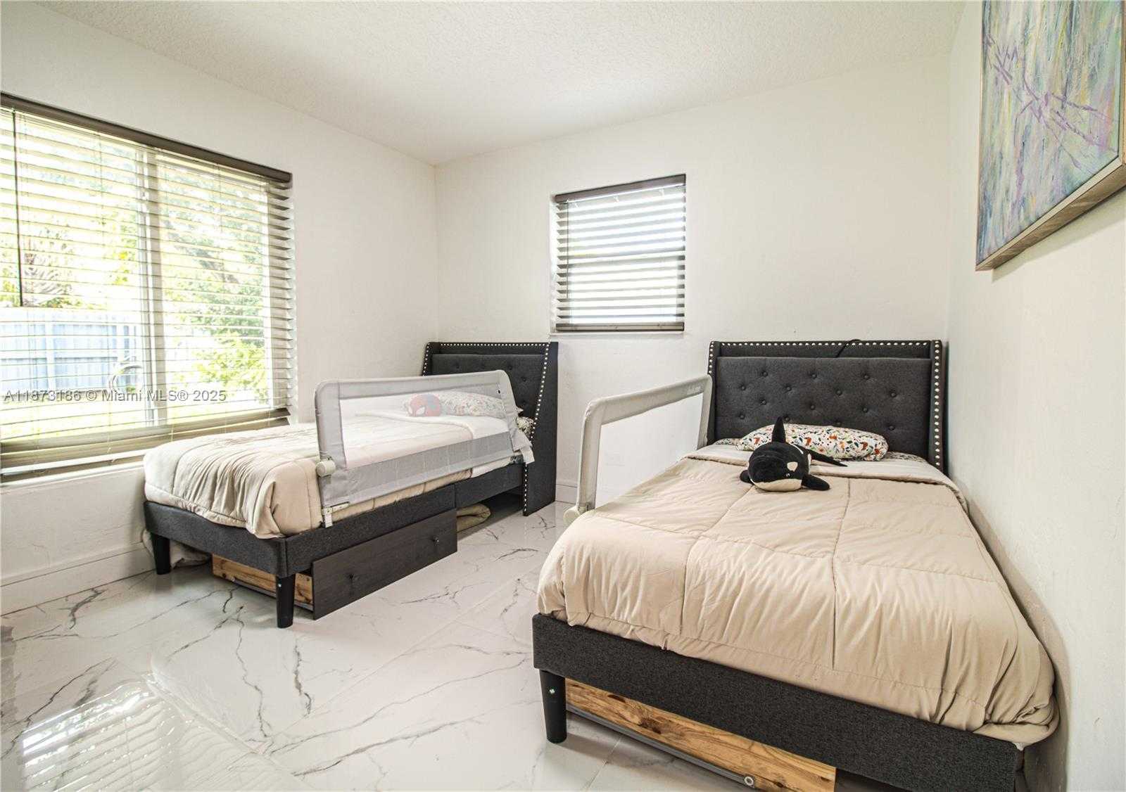 Small Image of 5601 SOUTH WEST 38TH ST, Davie Number 10