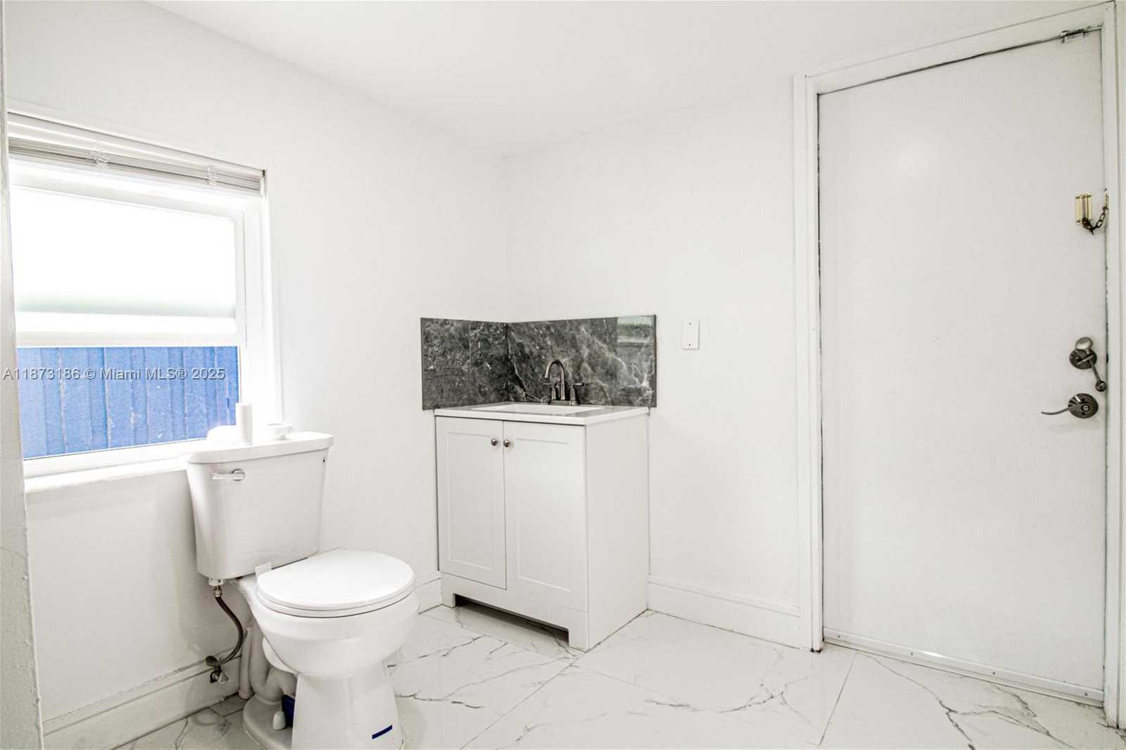 Small Image of 5601 SOUTH WEST 38TH ST, Davie Number 16
