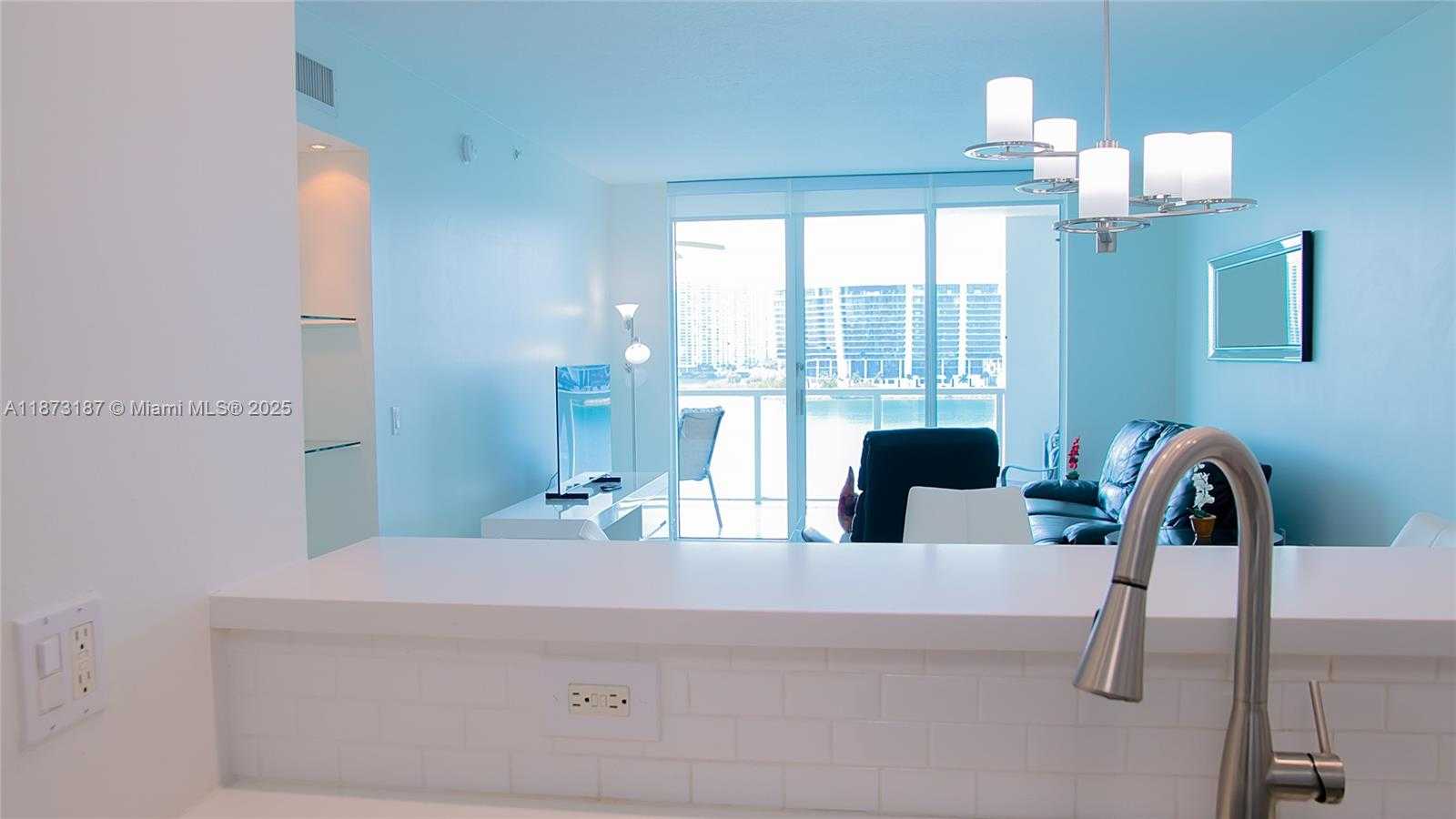 Small Image of 18100 NORTH BAY RD #906, Sunny Isles Beach Number 14