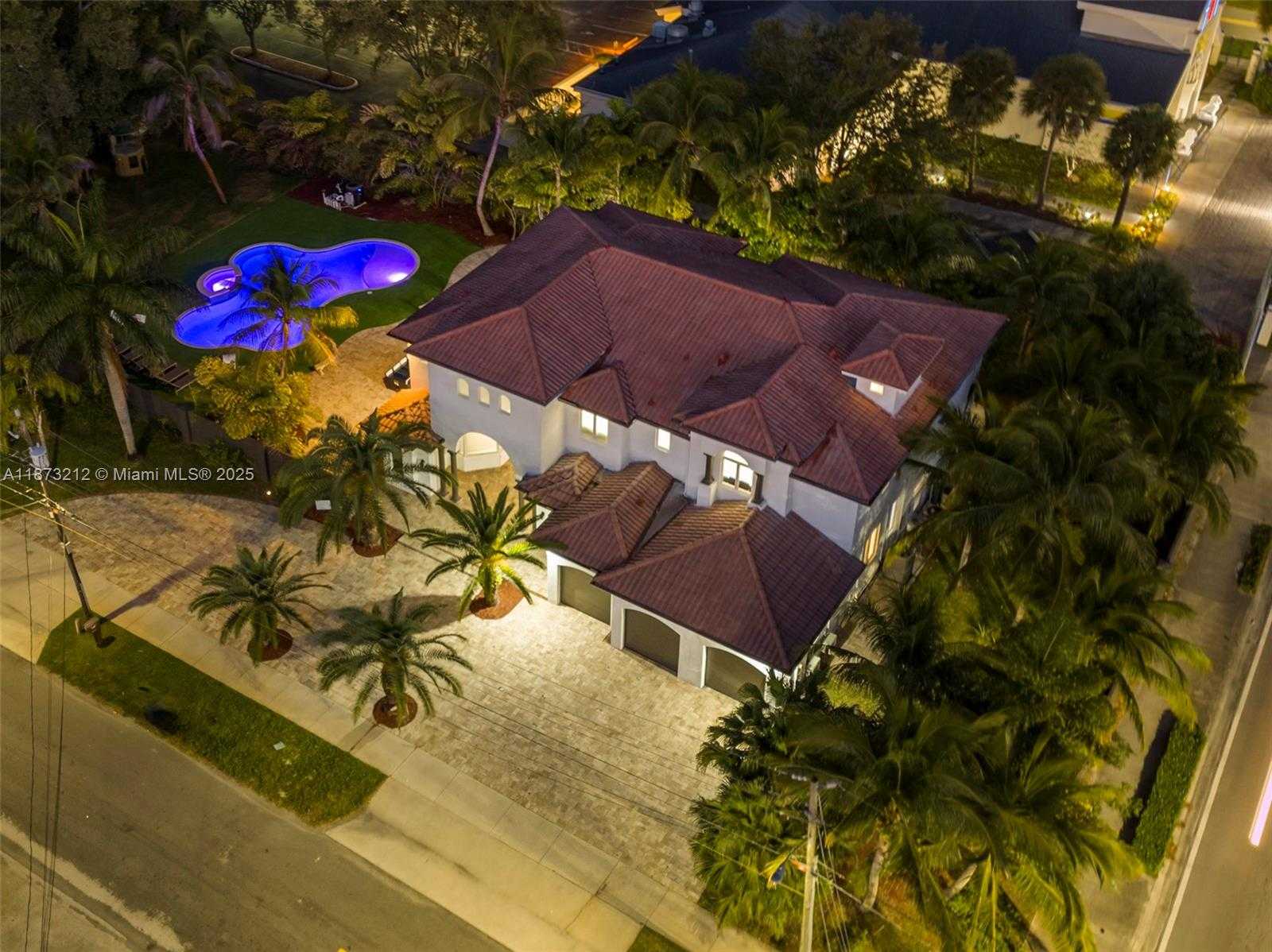 Small Image of 112 NORTH WEST 14TH WAY, Dania Beach Number 3