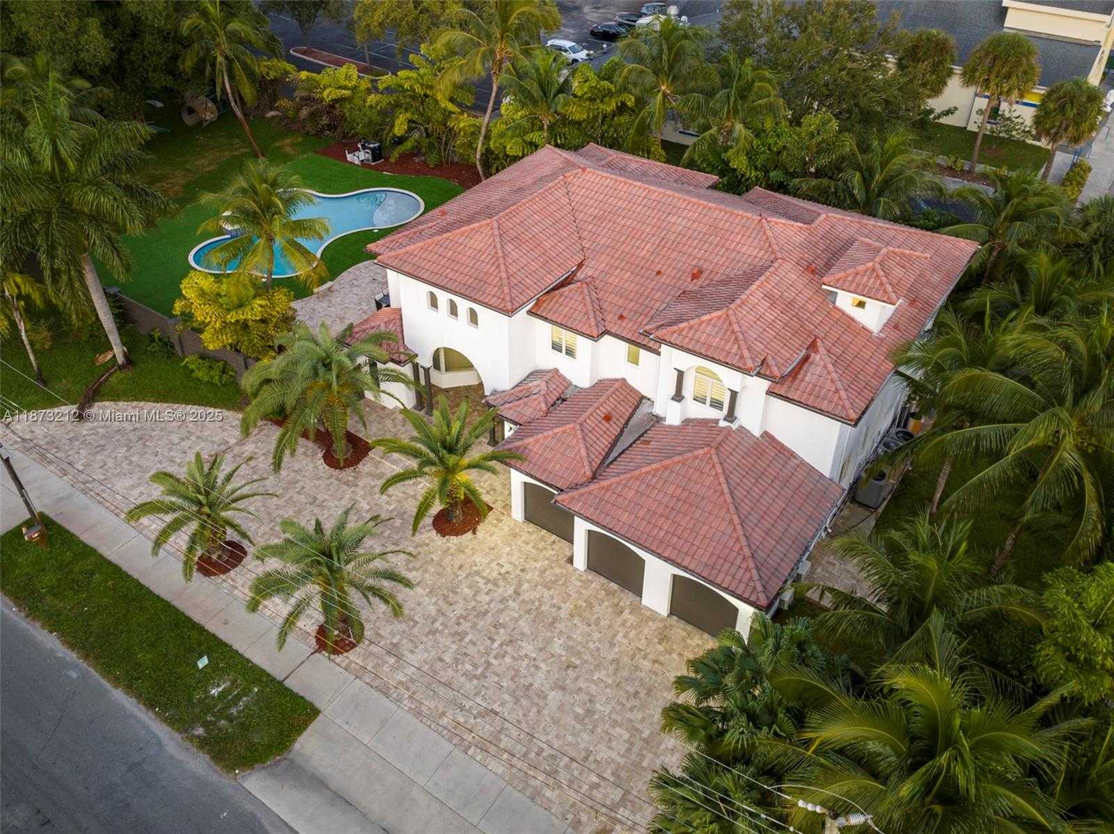 Small Image of 112 NORTH WEST 14TH WAY, Dania Beach Number 35
