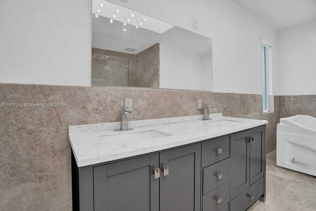 Small Image of 112 NORTH WEST 14TH WAY, Dania Beach Number 76