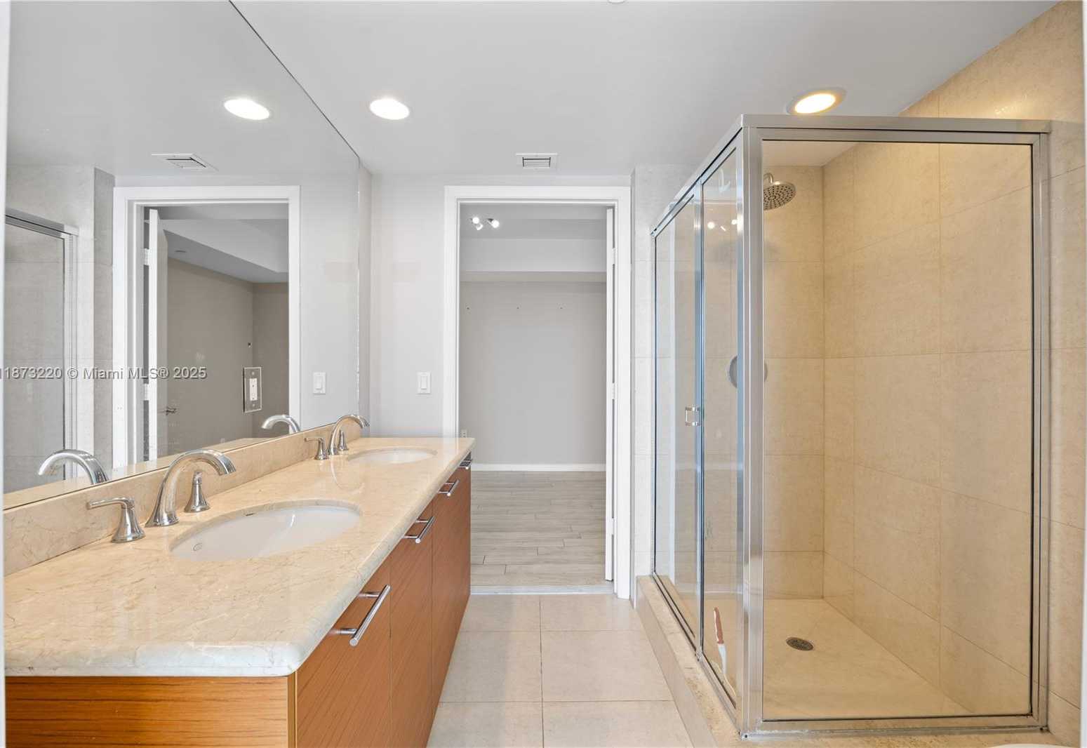 Small Image of 50 BISCAYNE BLVD #4706, Miami Number 14