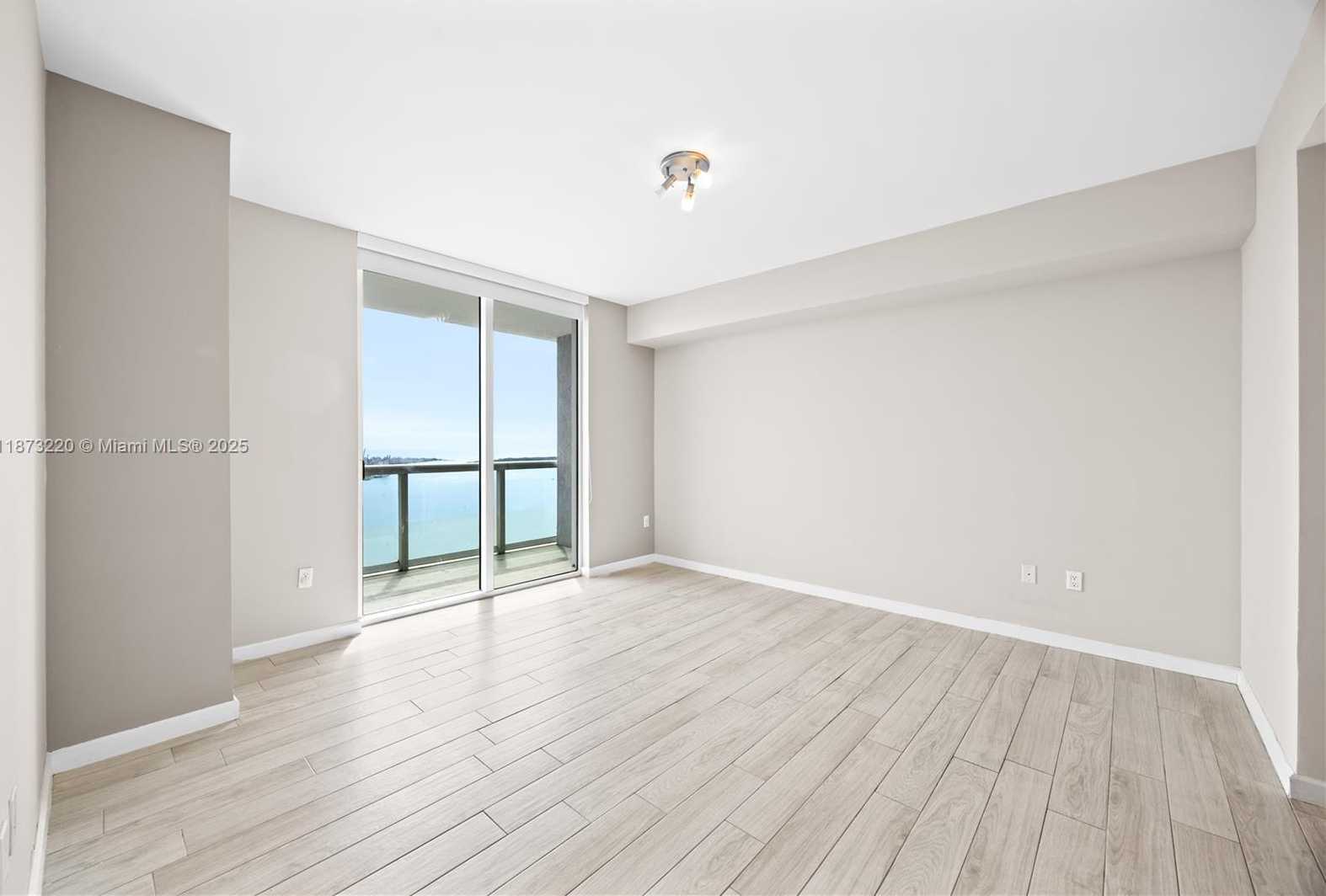 Small Image of 50 BISCAYNE BLVD #4706, Miami Number 25